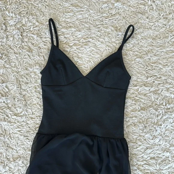 Aritzia Wilfred Free Long-Sleeve Bodysuit in Black (Size XS) - Picture 5 of 8